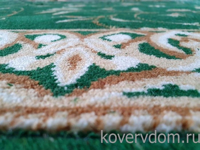 Полушерстяное ковровое покрытие в храм с укладкой в алтарь на солею и дорожка Полушерстяное ковровое покрытие в храм с укладкой в алтарь на солею и дорожка